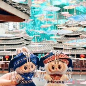 Pop Mart Labubu about  Zhuang Ethnic Doll Outfit (15–18cm Edition)