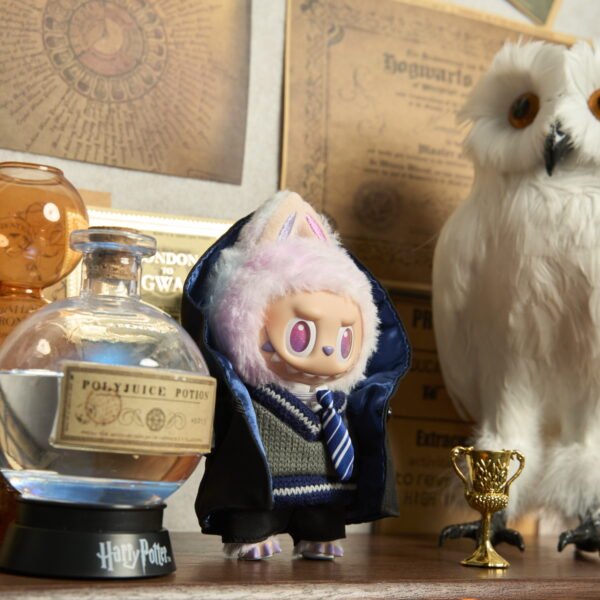 Pop Mart Labubu about Magic Set-Raven Suit - Image 5
